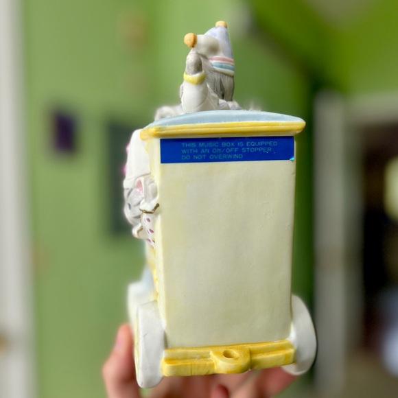 Vintage NWT Kitty Cucumber Music Box K.C. Express Home Decor Accent Art - Picture 4 of 14